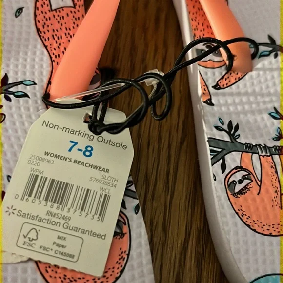 Time And Tru Sloth Pattern Flip Flop Thong Sandals Size 7-8 - Picture 4 of 4